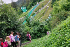 St12