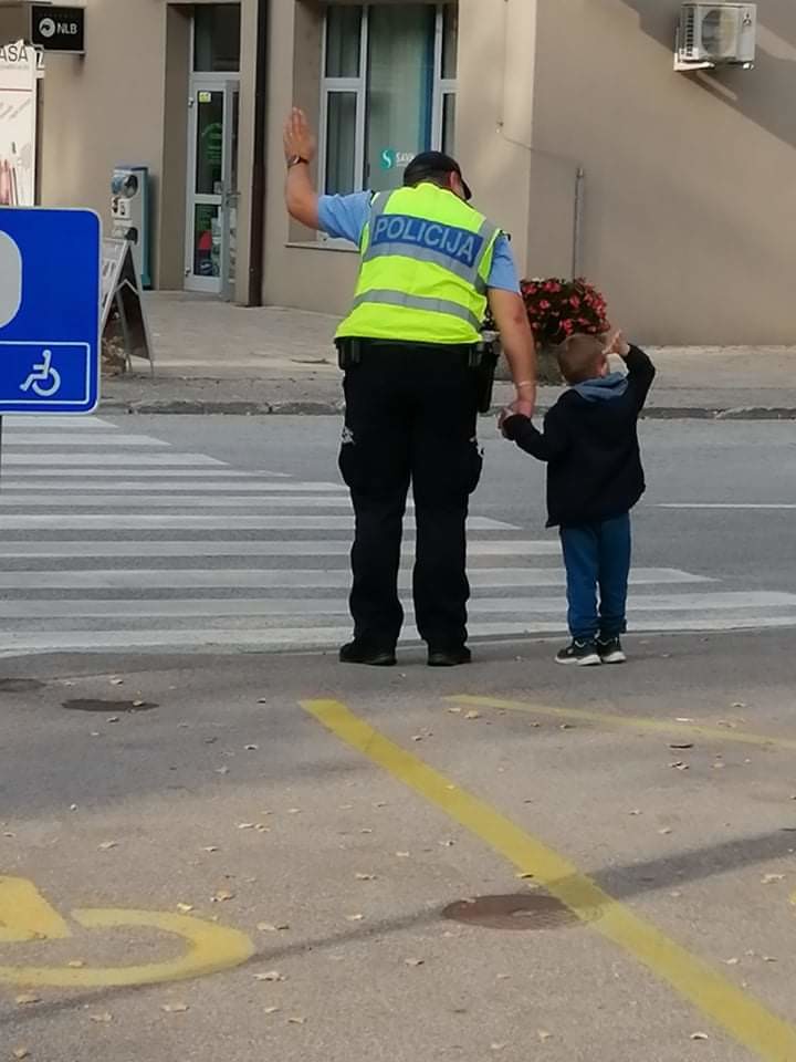 obisk policista2